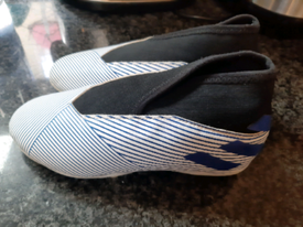 childrens football boots size 13